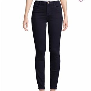 J Brand Size 28 Maria Jeans in Serious Black.